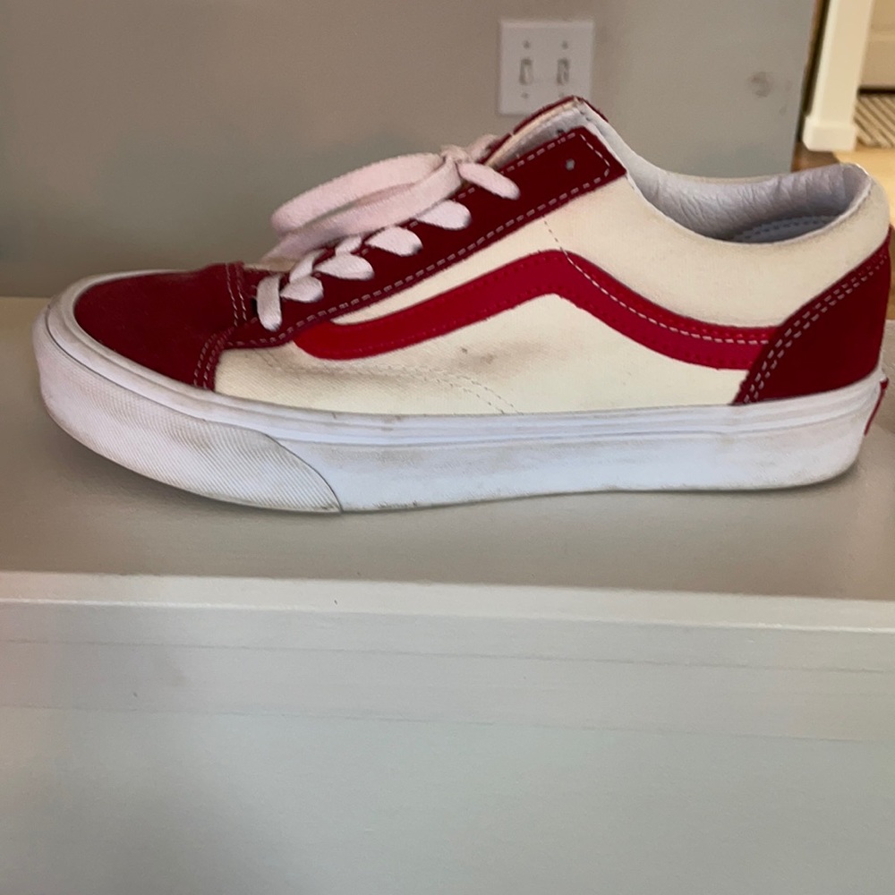 Red cream Old Skool lace up Vans